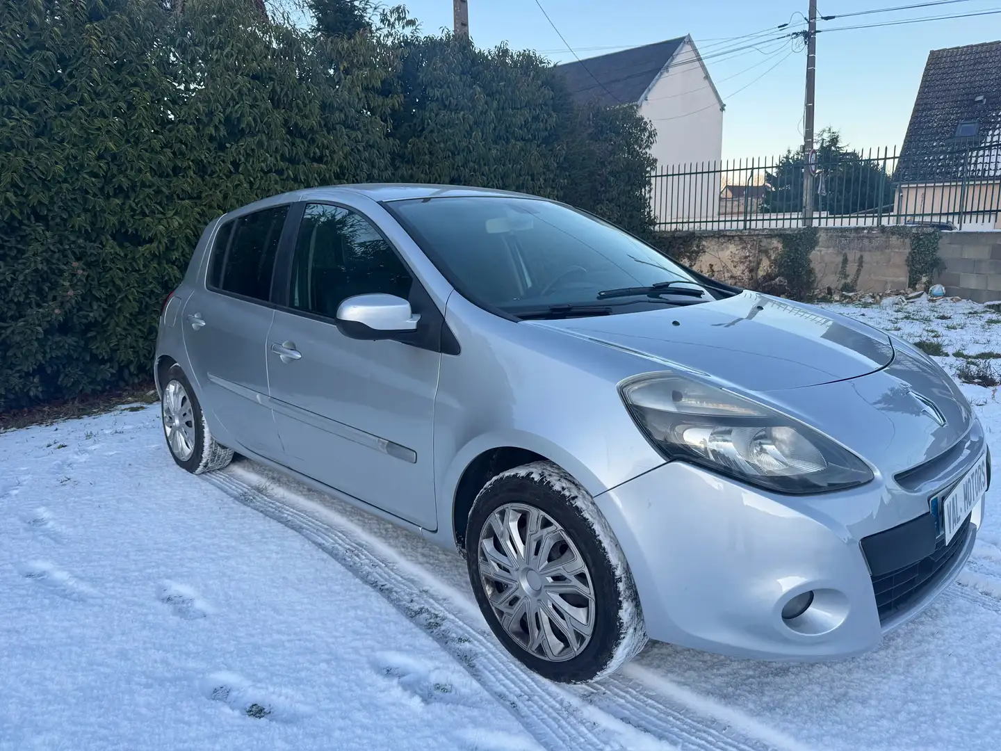 Renault Clio Clio III dCi 85 eco2 Dynamique Gris - 2