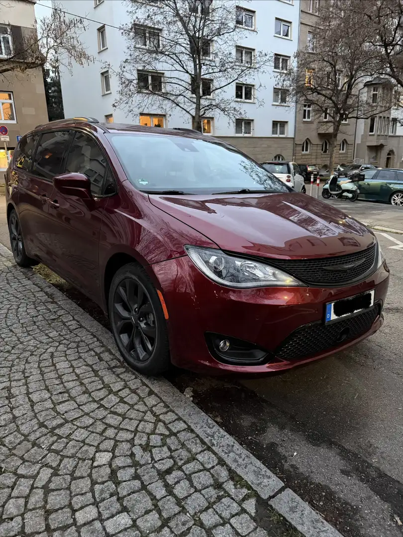 Chrysler Pacifica Touring L Sport Rot - 1