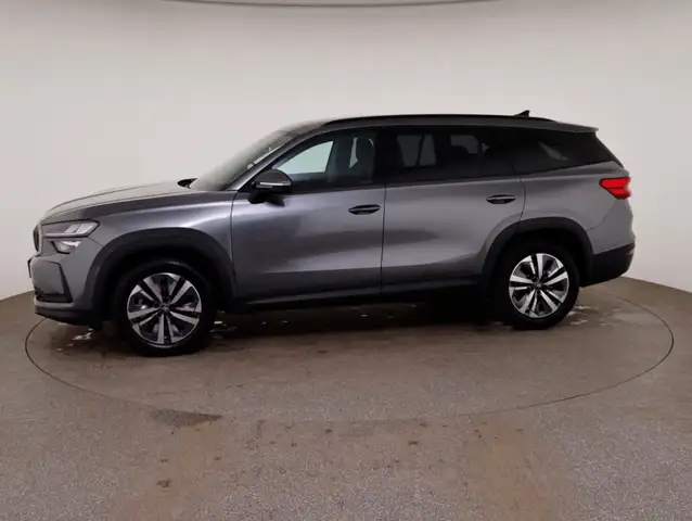 Skoda Kodiaq view 3