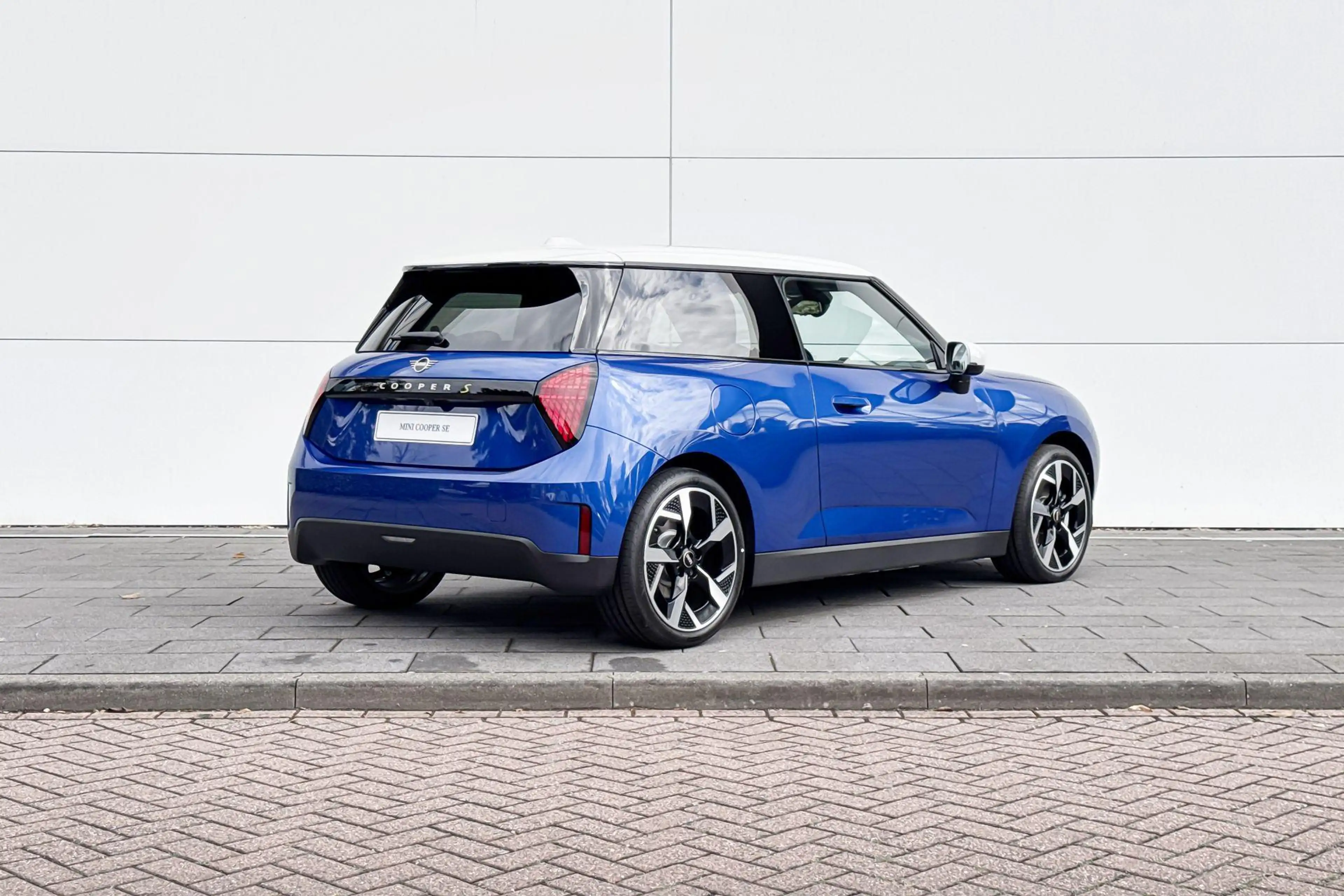 MINI Cooper SE 3-deurs Cooper Classic M 54.2 kWh | 18 Inch Slide — photo 6