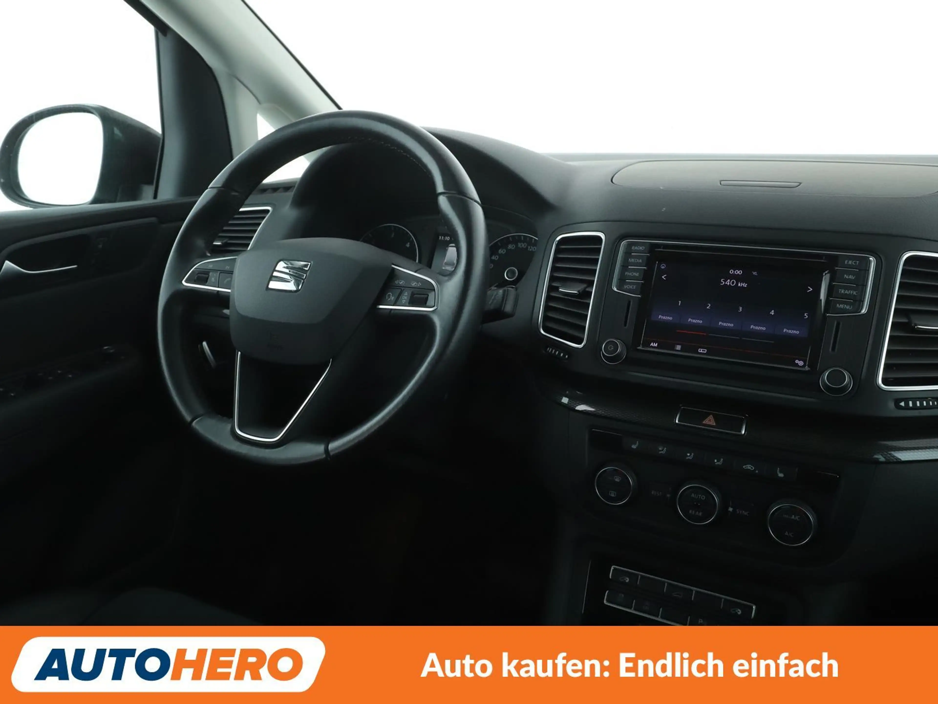 SEAT Alhambra 2.0 TDI Style Plus Aut.*NAVI*CAM*CAM* — photo 13