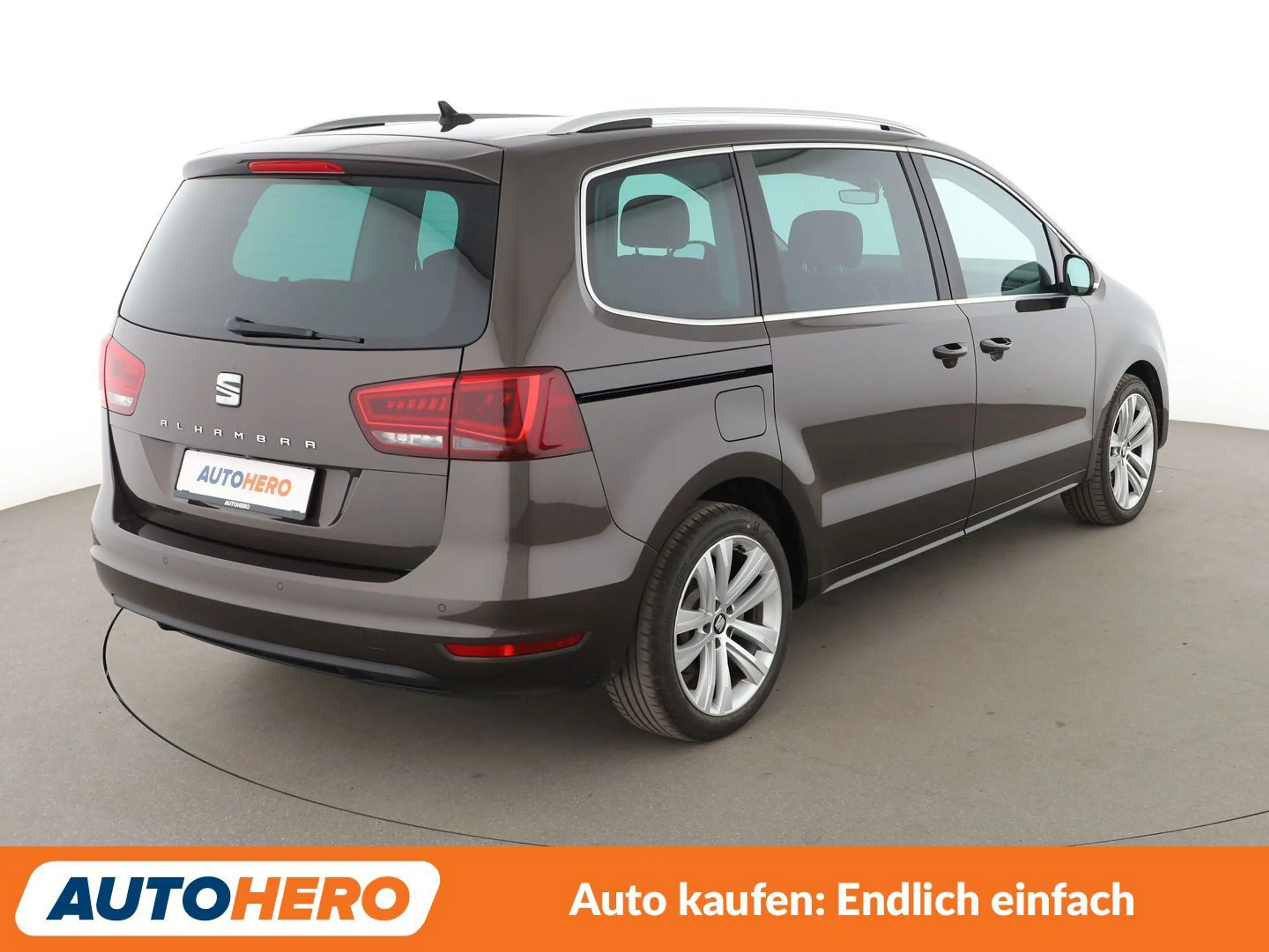 SEAT Alhambra 2.0 TDI Style Plus Aut.*NAVI*CAM*CAM* — photo 6