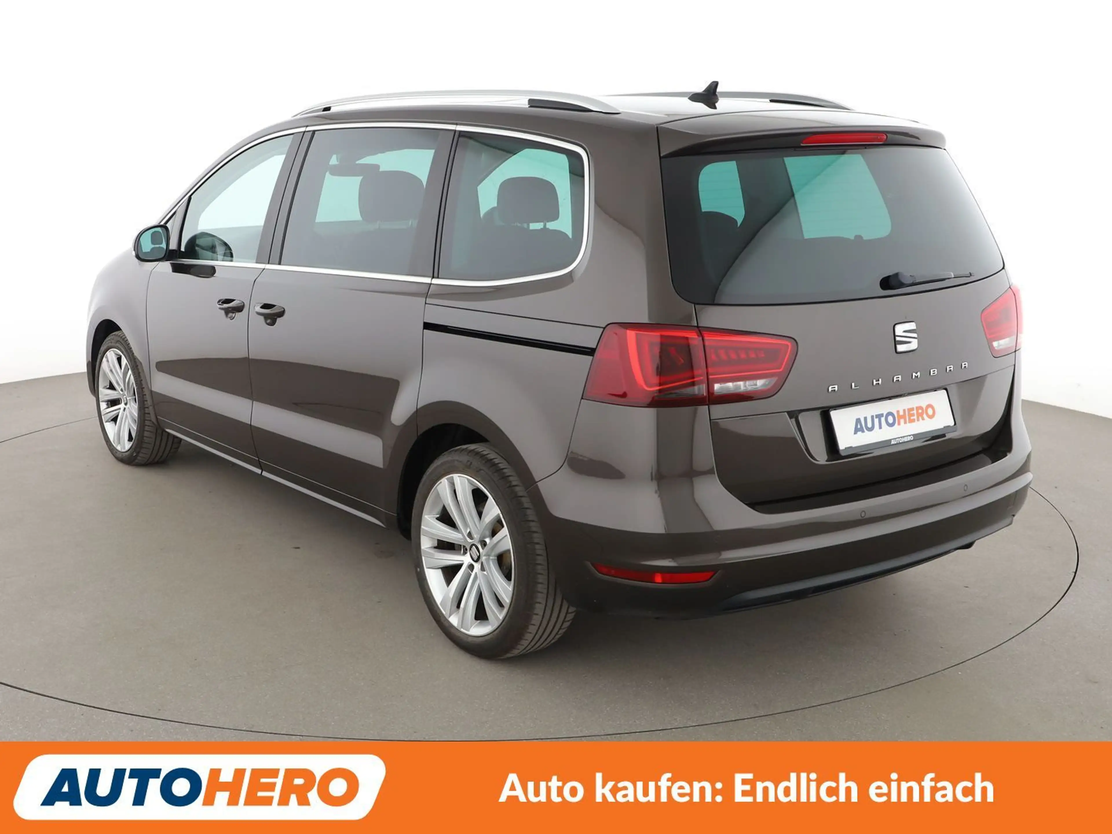 SEAT Alhambra 2.0 TDI Style Plus Aut.*NAVI*CAM*CAM* — photo 4