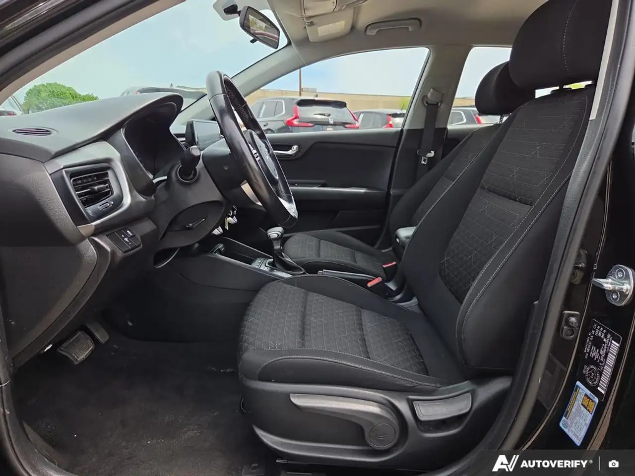 Kia Rio снимка Kia Rio