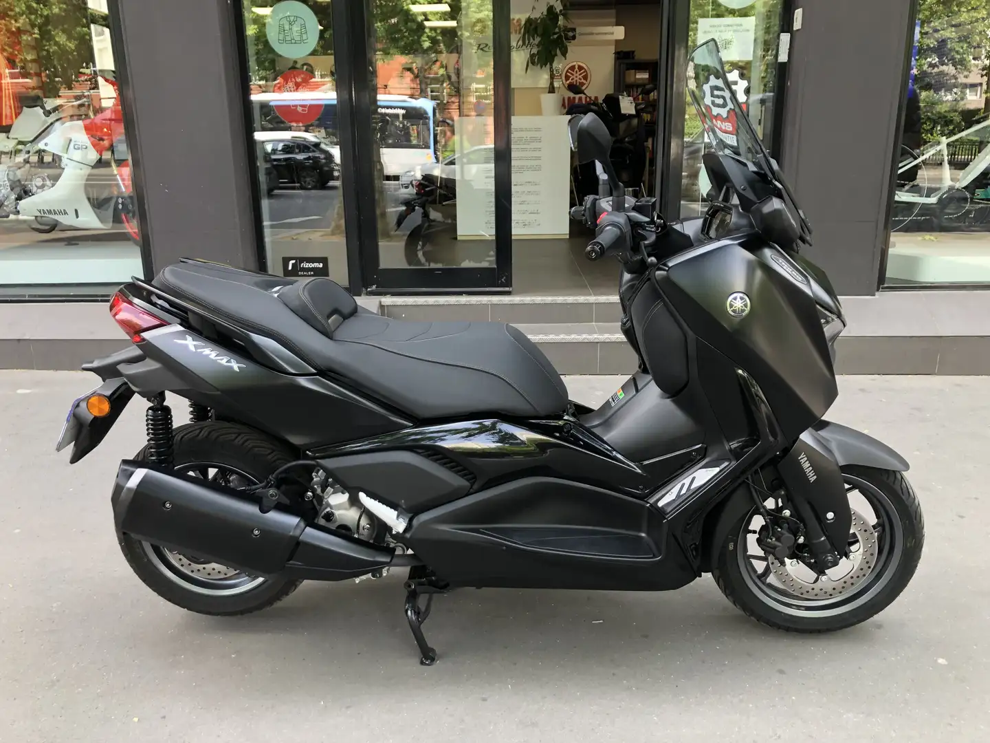Yamaha X-Max 300 Noir - 2