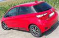 Toyota Yaris 1.5 HSD Hybrid 101PS Automatik Top Zustand Jubiläumsedition Y20 Rot - thumbnail 3