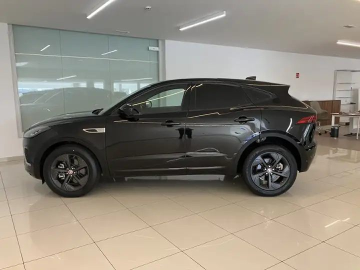 Jaguar E-Pace 2021, foto 10