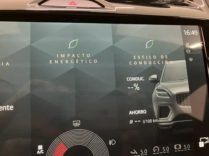 Jaguar E-Pace 2021, foto 26