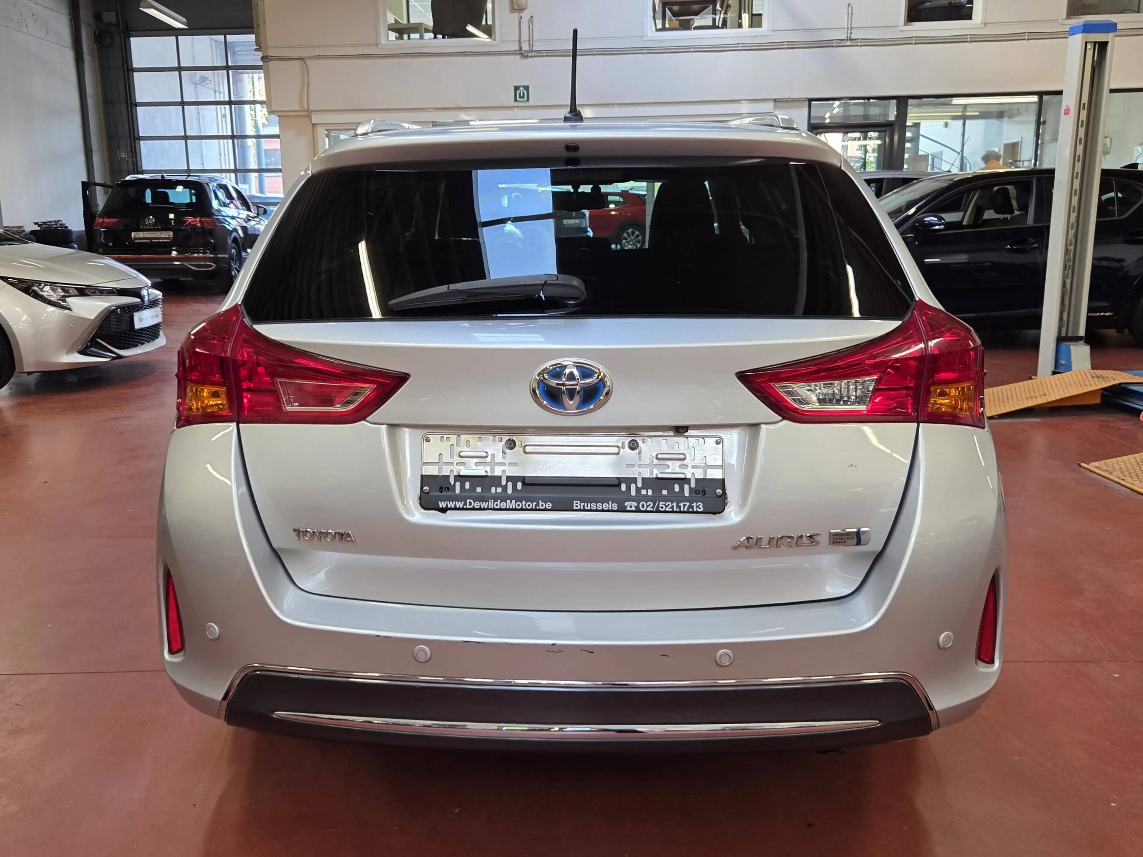 Toyota Auris Hybride + Premium (full option) — photo 4
