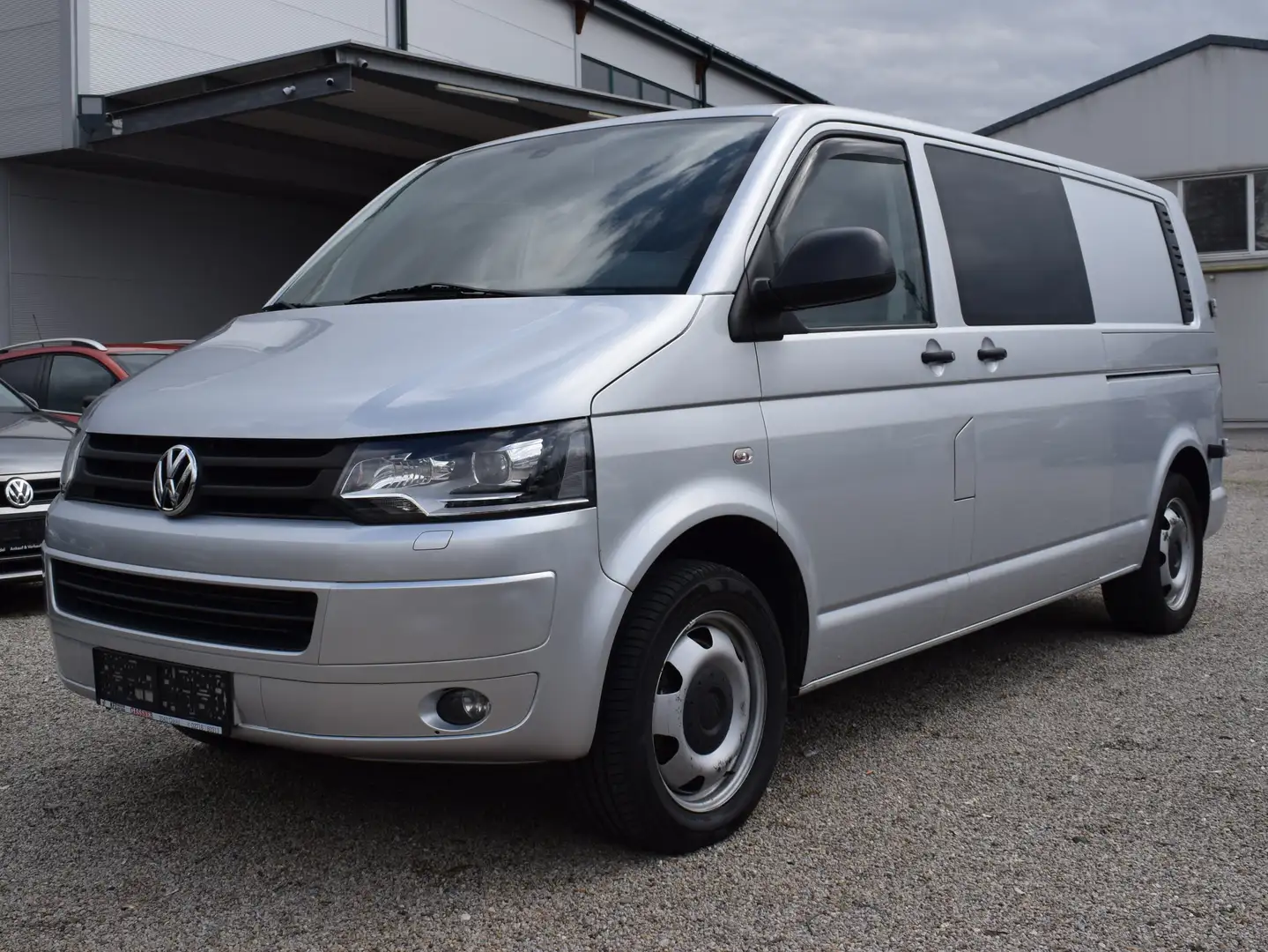 Volkswagen T5 Multivan Comfortline LR 2,0 BMT BiTDI D-PF DSG Silber - 2