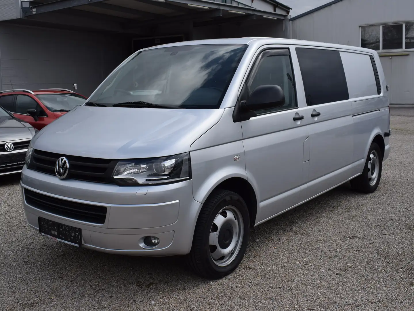 Volkswagen T5 Multivan Comfortline LR 2,0 BMT BiTDI D-PF DSG Silber - 1