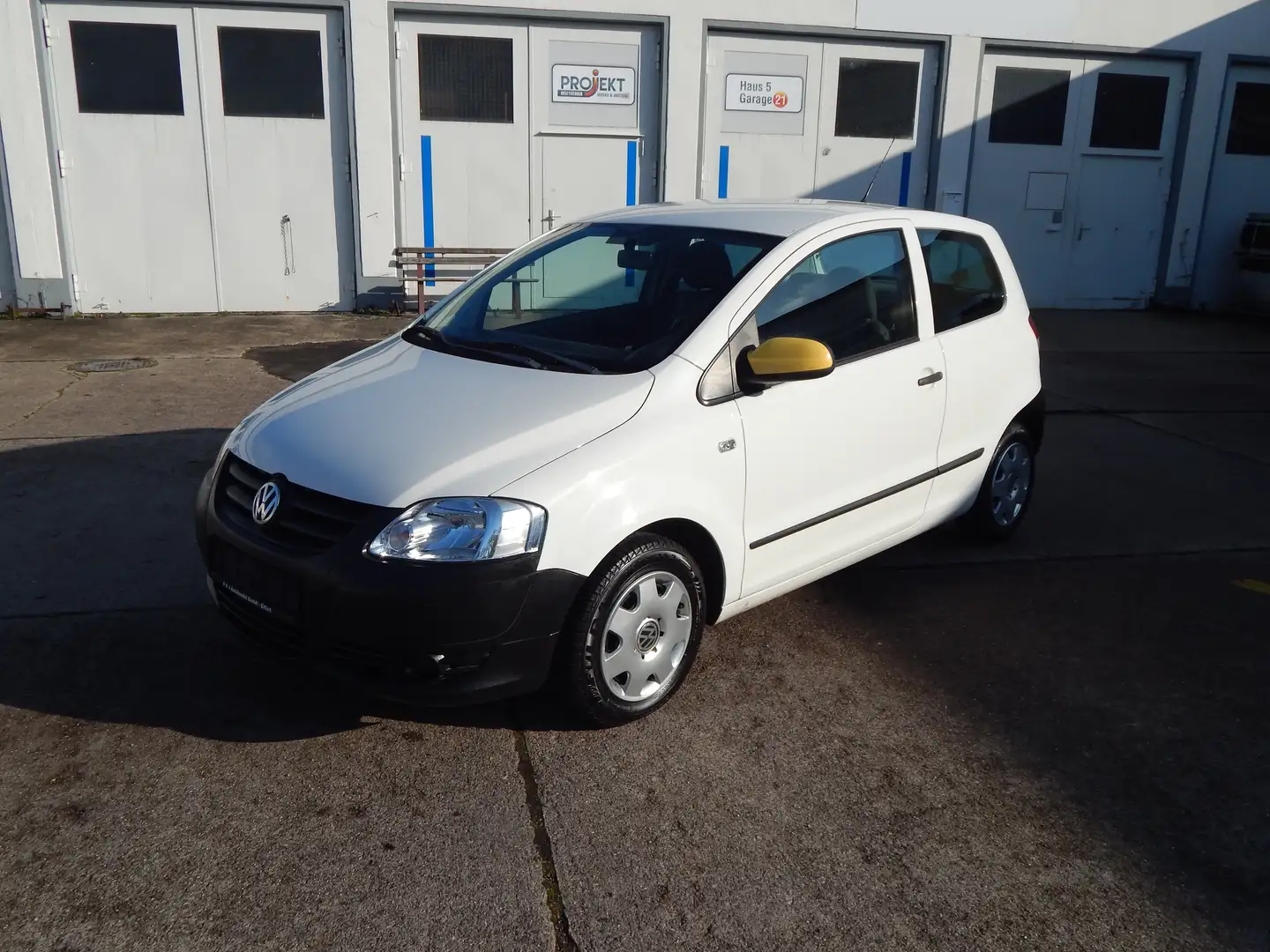 Volkswagen Fox Basis*2.HAND*TÜV-NEU* Weiß - 1