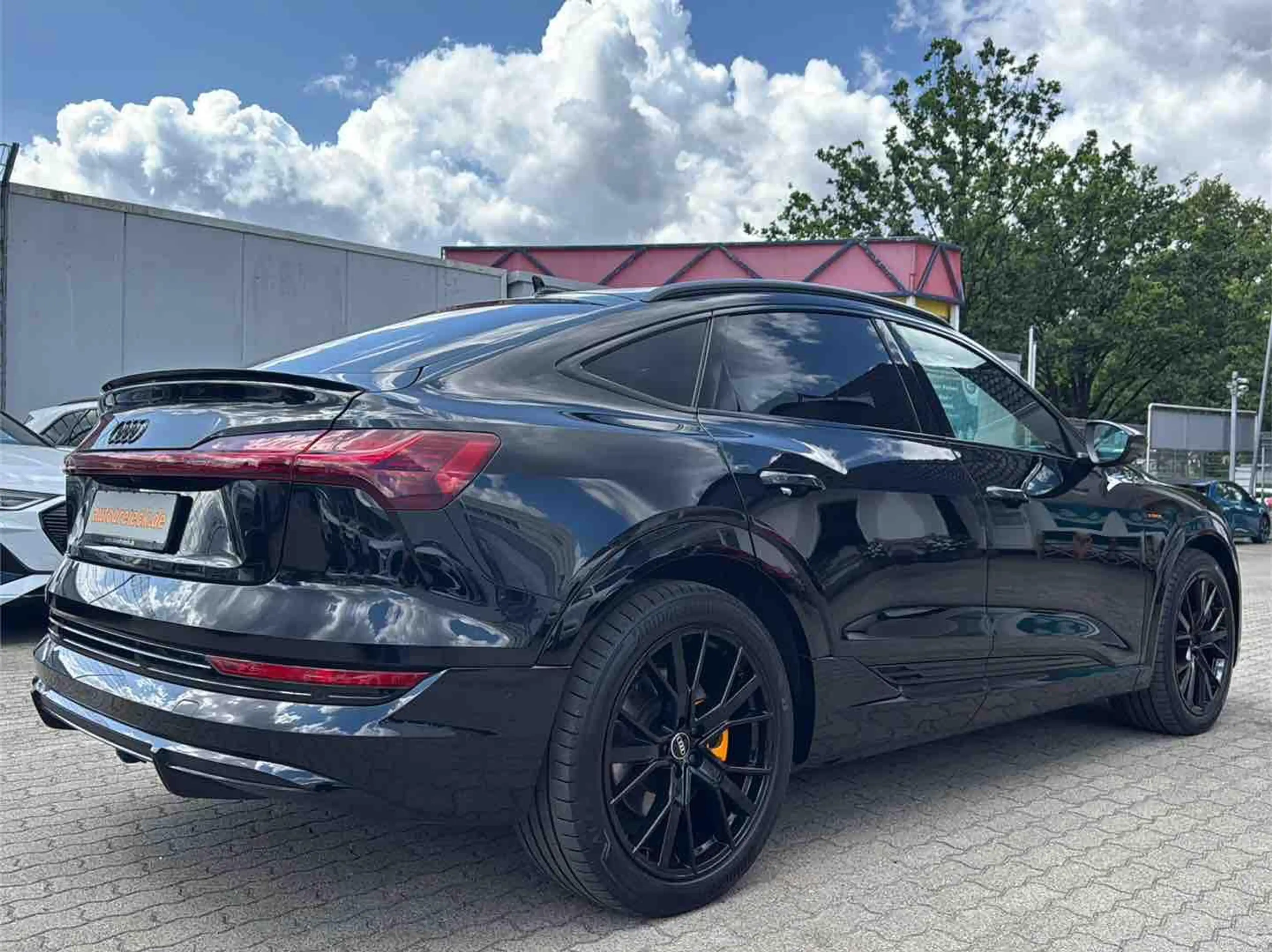 Audi e-tron Sportback 55 2x S line BLACK EDITION AHK — photo 7