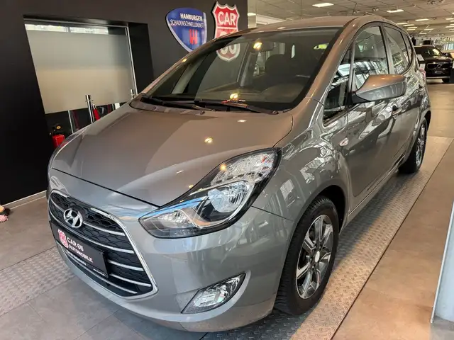 Hyundai ix20 blue Space