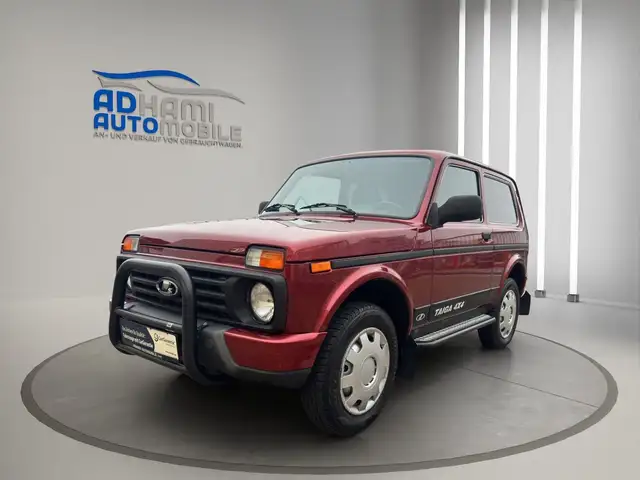 Lada Niva Lada Urban  4x4/SHZ/AHK/SEHR GEPFLEGT!
