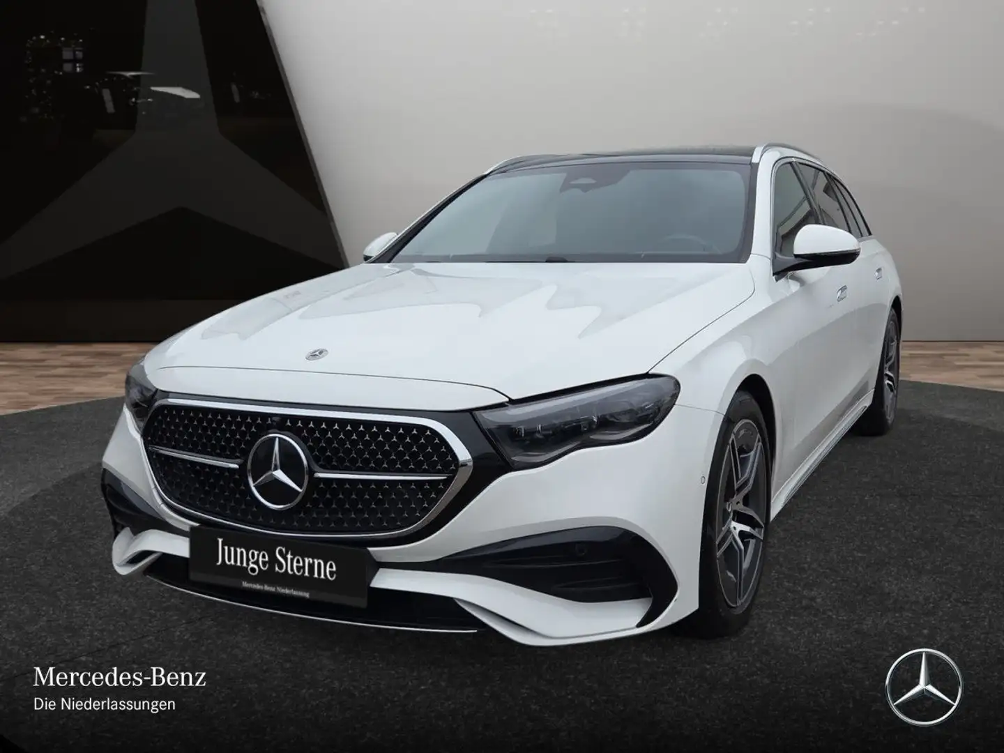 Mercedes-Benz E 220 d T AMG 360° Pano Distr. AHK Spurhalt-Ass 9G Blanc - 2
