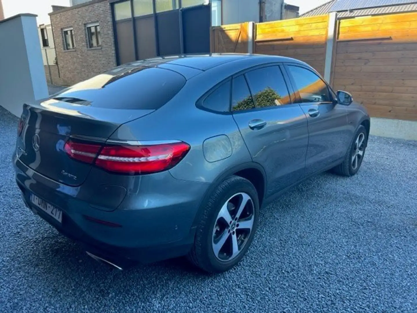 Mercedes-Benz GLC 350 GLC 350 e 4Matic 7G-TRONIC Barna - 2