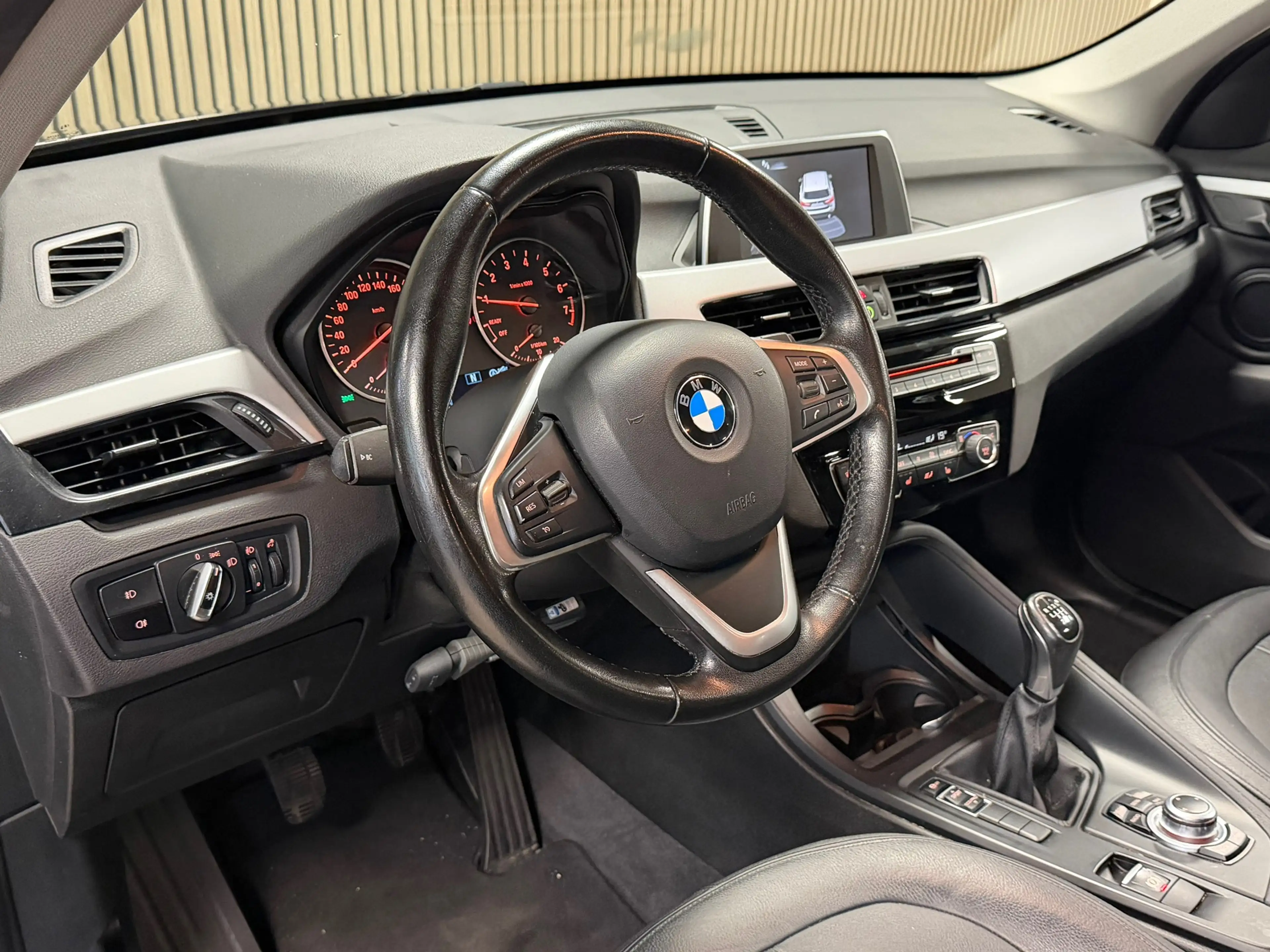 BMW X1 SDrive18i PDC AIRCO LEDER CRUISE STOELVERWARMING K — photo 12