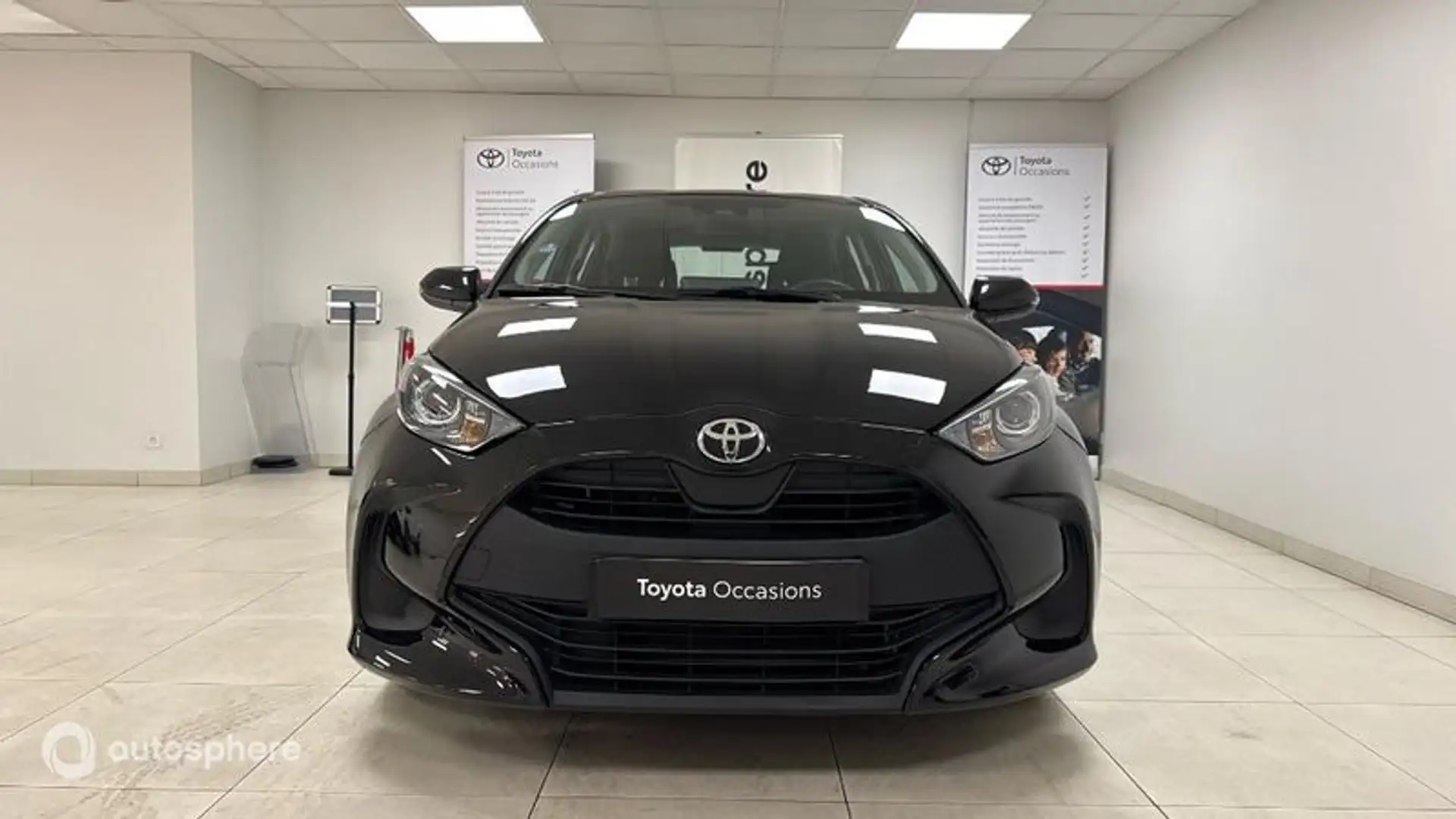 Toyota Yaris 70 VVT-i Dynamic 5p MY22 - 2