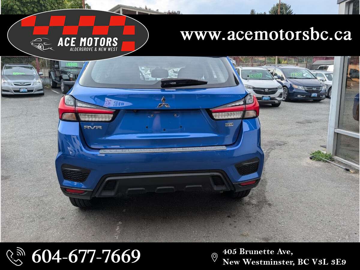 2022 Mitsubishi RVR ES AWD — снимка 1