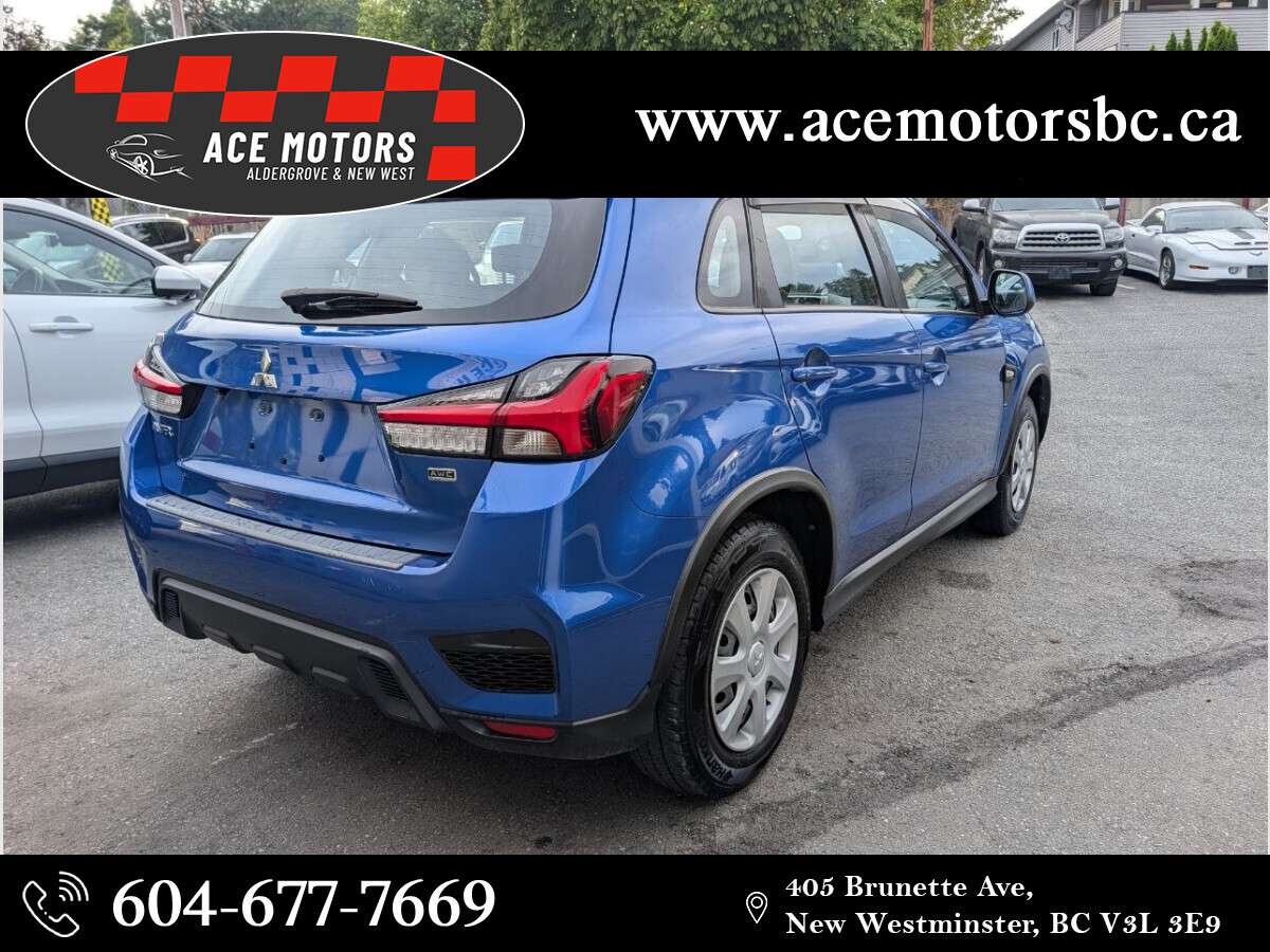 2022 Mitsubishi RVR ES AWD — снимка 1