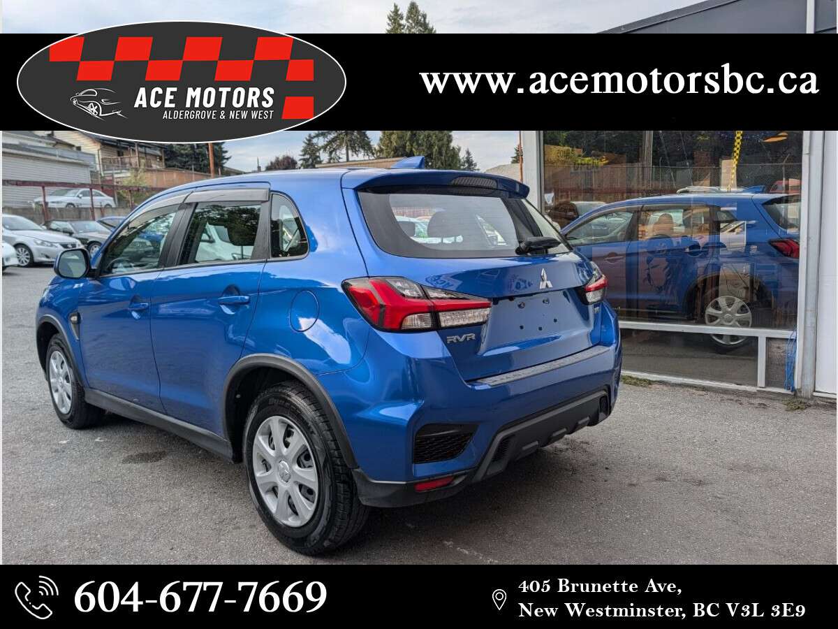 2022 Mitsubishi RVR ES AWD — снимка 1