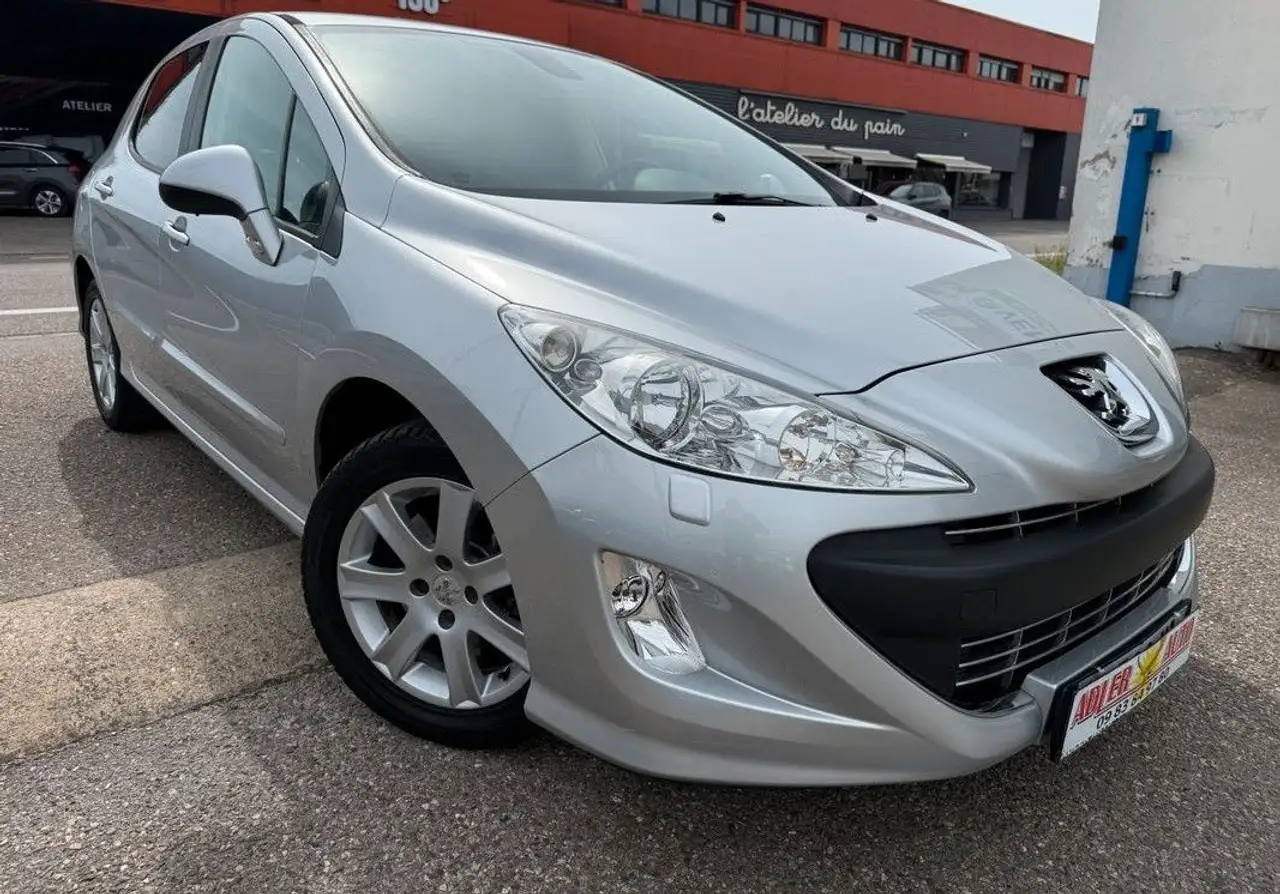 Peugeot 308 1.6 THP 156ch Sportium Boite-Auto