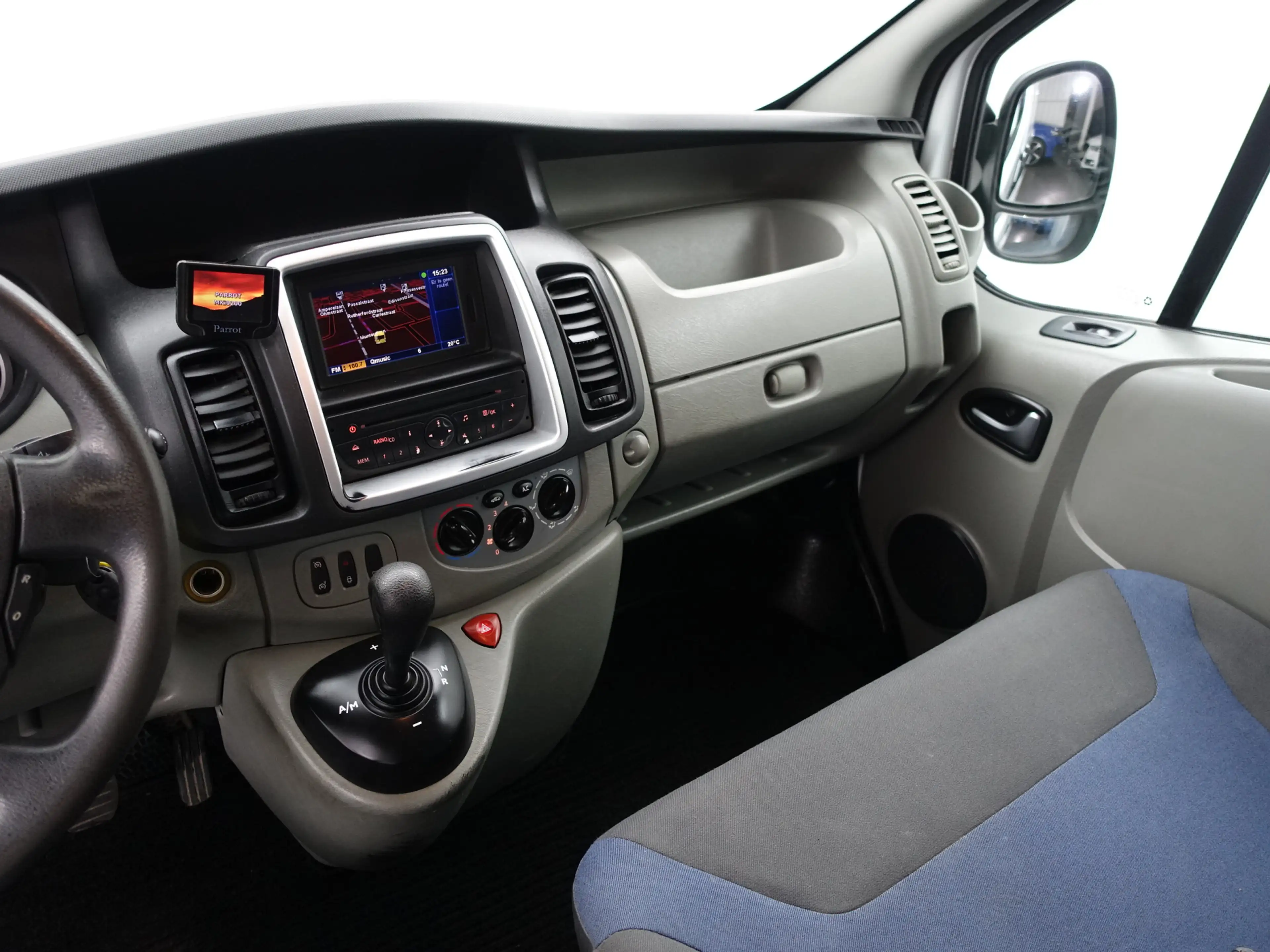 Renault Trafic 2.0 dCi T29 L1 Aut- 3 Pers, Imperiaal, Navigatie, — photo 8
