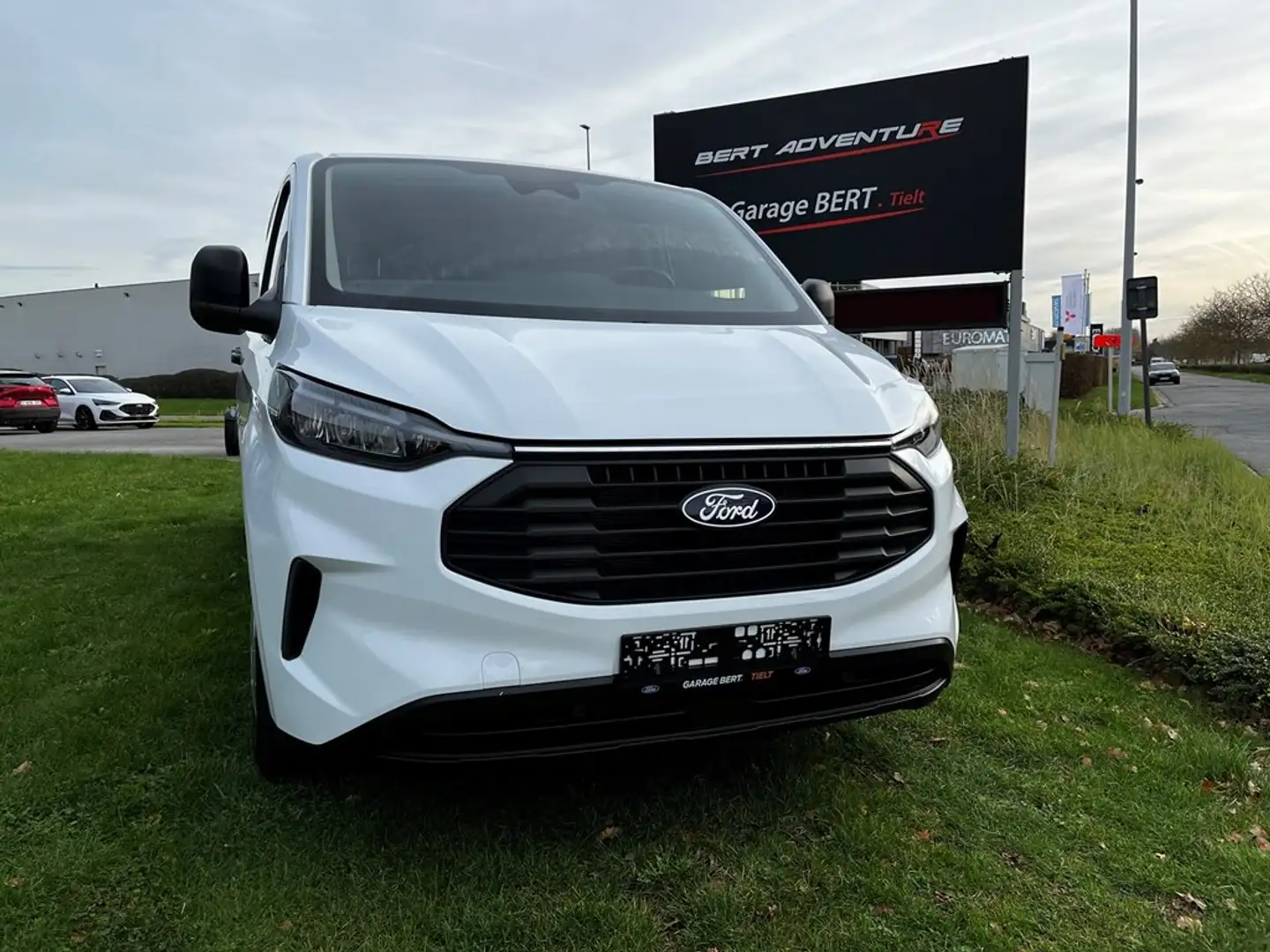 Ford Transit Custom Trend L2H1 136pk €26.000 excl. btw Wit - 1