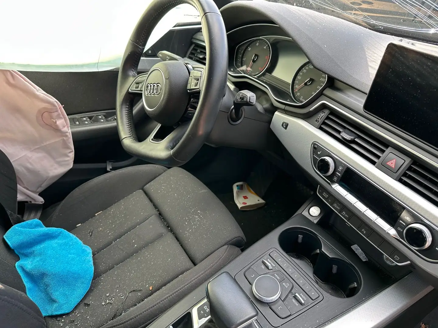 Audi A4 Avant 40 TDI sport Zwart - 2