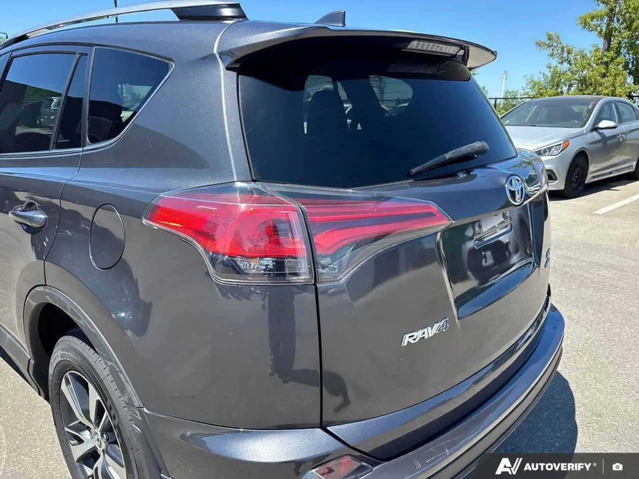 Toyota RAV 4 photo Toyota RAV 4