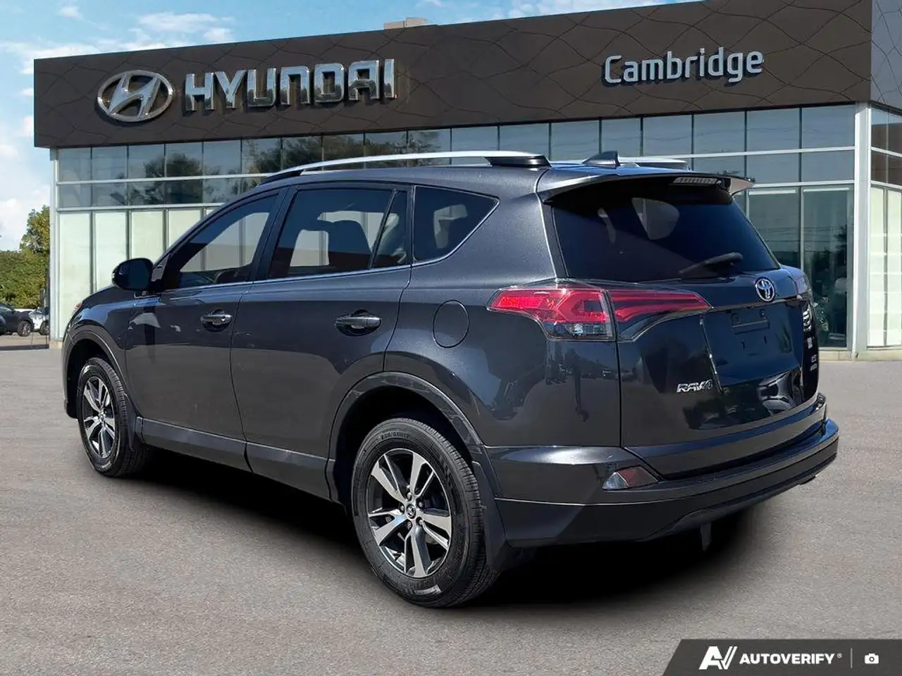 Toyota RAV 4 photo Toyota RAV 4