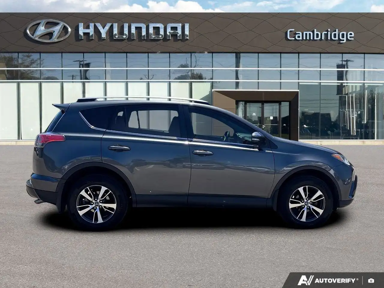 Toyota RAV 4 photo Toyota RAV 4