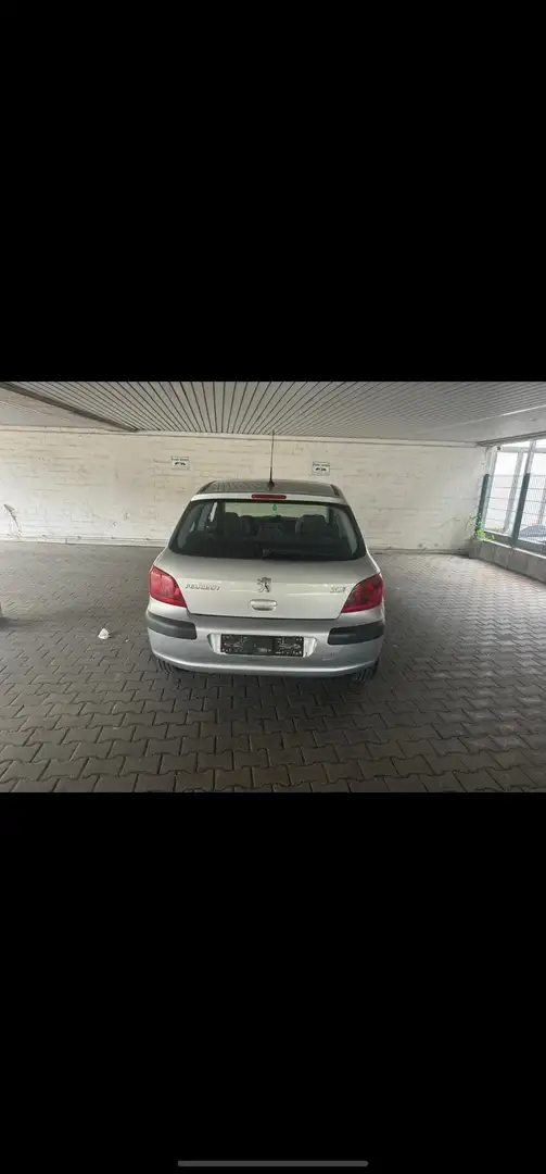 Peugeot 307 75 Presence - 2
