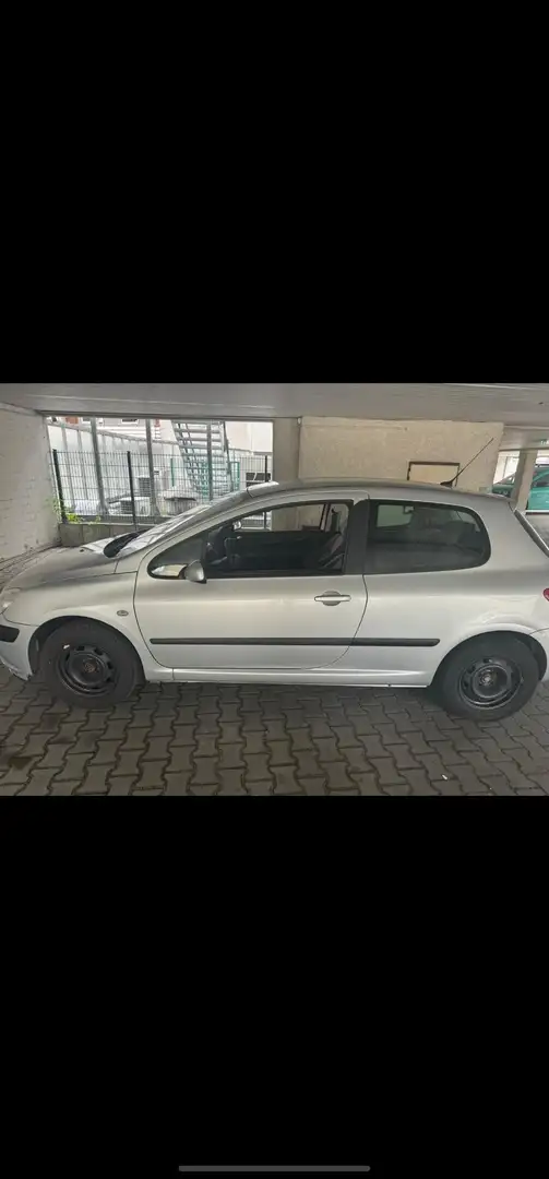 Peugeot 307 75 Presence - 1