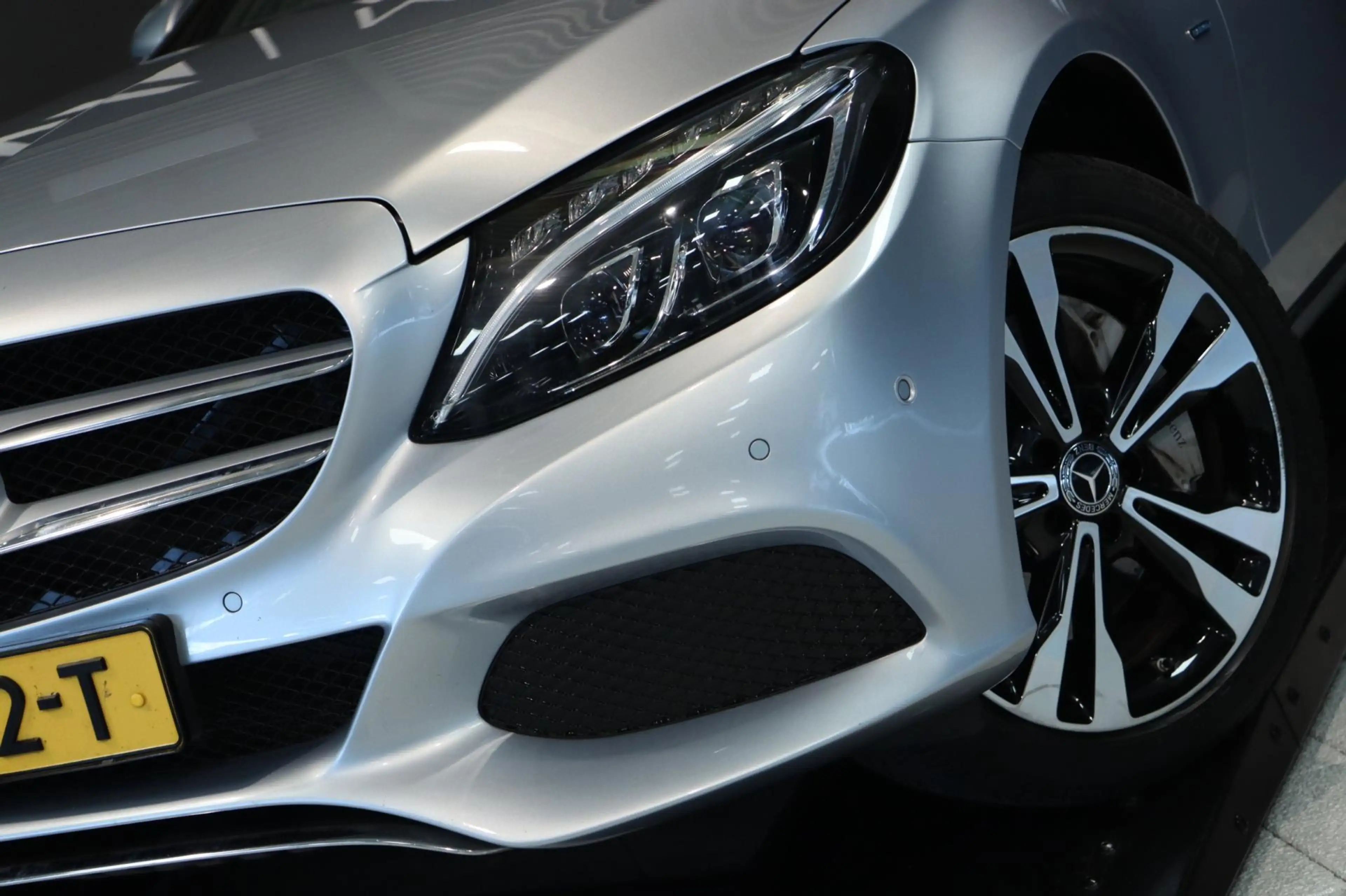 Mercedes-Benz C 350 Estate 350e / MEMORY / HUD / BURMESTER / LUCHTVERI — photo 2