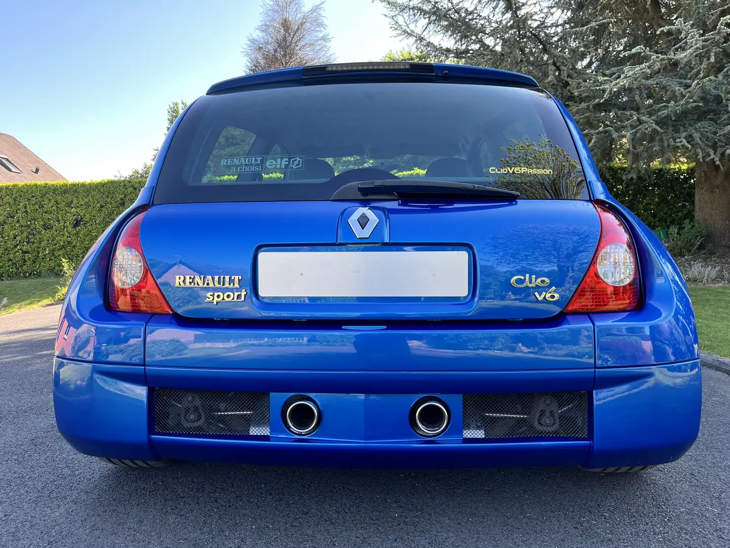 Renault Clio 2.9i V6 - 2