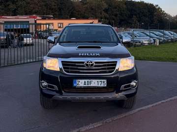 3.0 D-4D 4WD STX