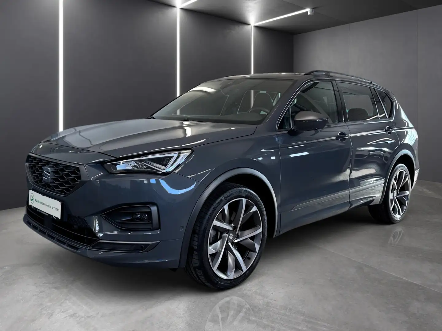 SEAT Tarraco 2,0 TDI FR 4Drive DSG - AHK, Navi, Paket XL Gris - 1