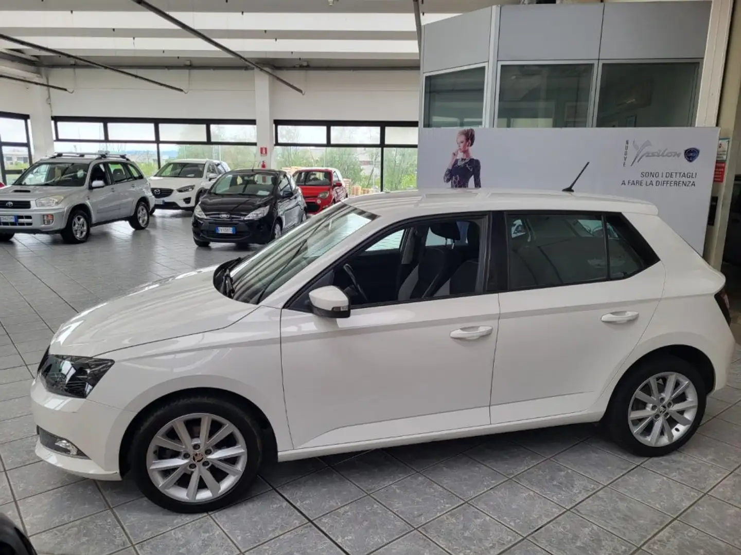 Skoda Fabia 1.4 TDI 90 CV 4 Posti Autocarro n1 -prezzo finito White - 1