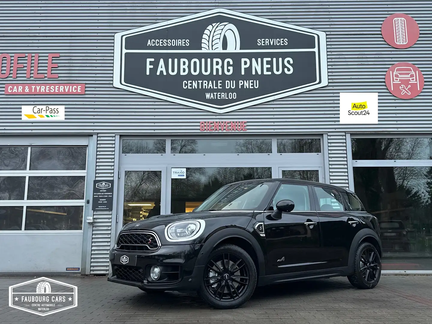 MINI Cooper S Countryman *2.0*COOPER-S-ALL4*4X4*PANORAMIC*NAVIGATION*LED* Noir - 1