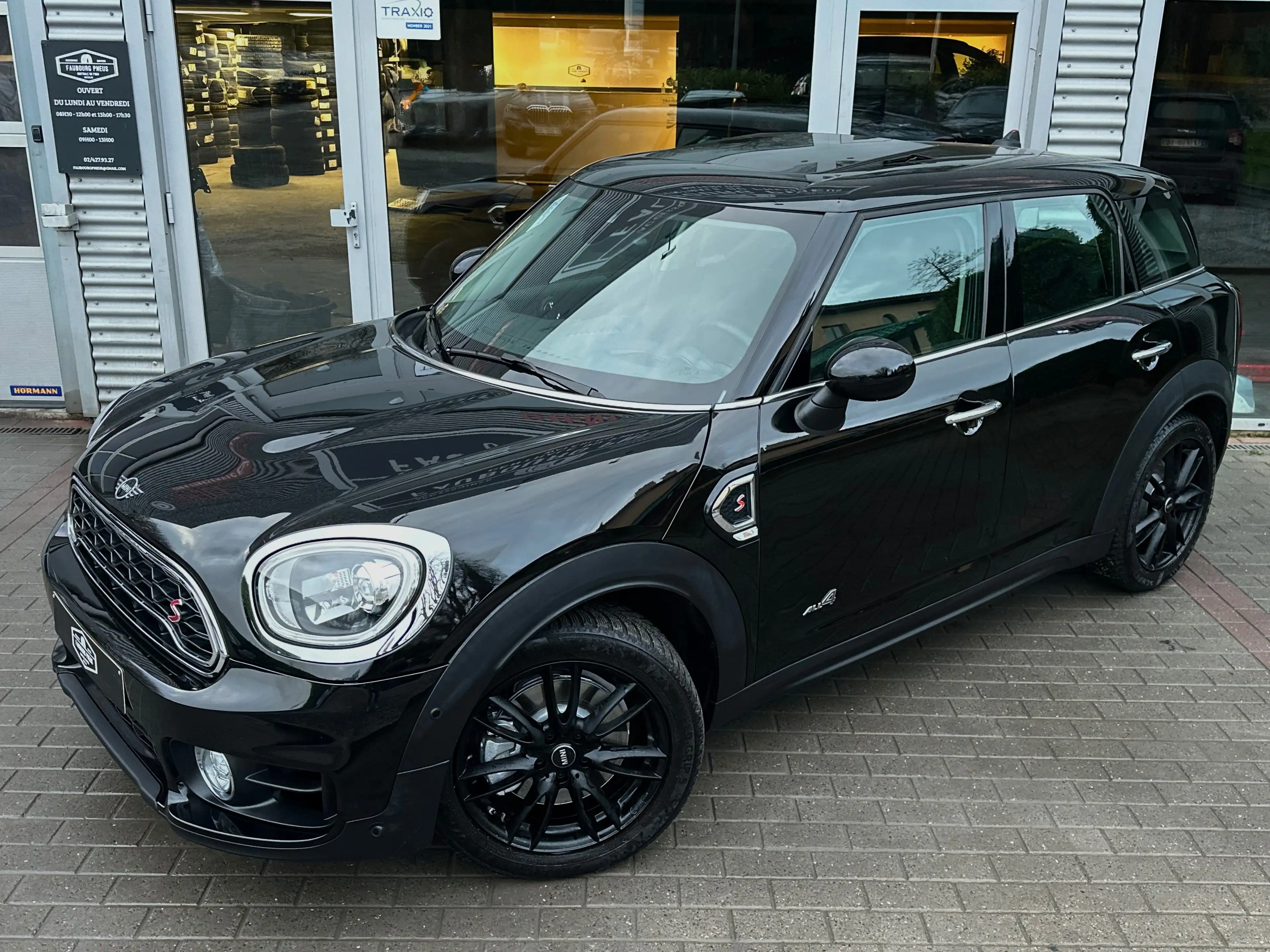 MINI Cooper S Countryman *2.0*COOPER-S-ALL4*4X4*PANORAMIC*NAVIGATION*LED* — photo 3