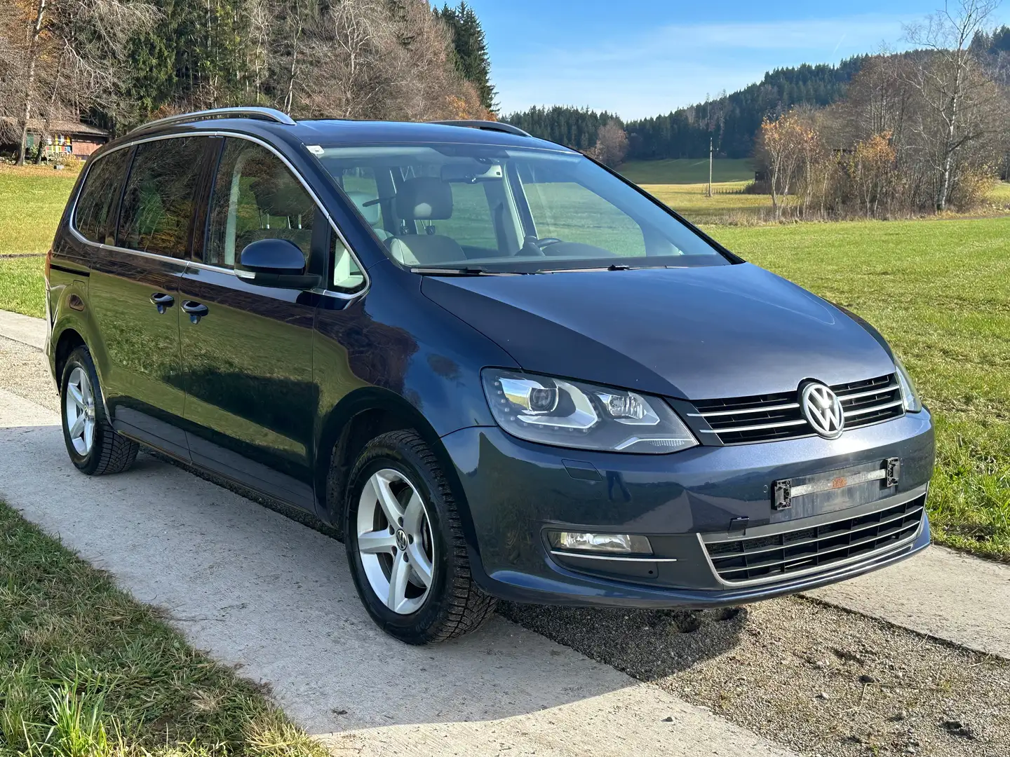 Volkswagen Sharan Sharan Sky BMT 2,0 TDI DPF 4Motion Sky Blau - 2