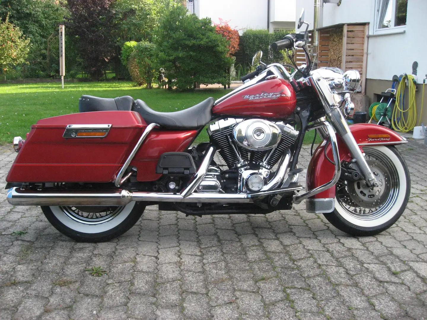 Harley-Davidson Road King FLT Rojo - 2