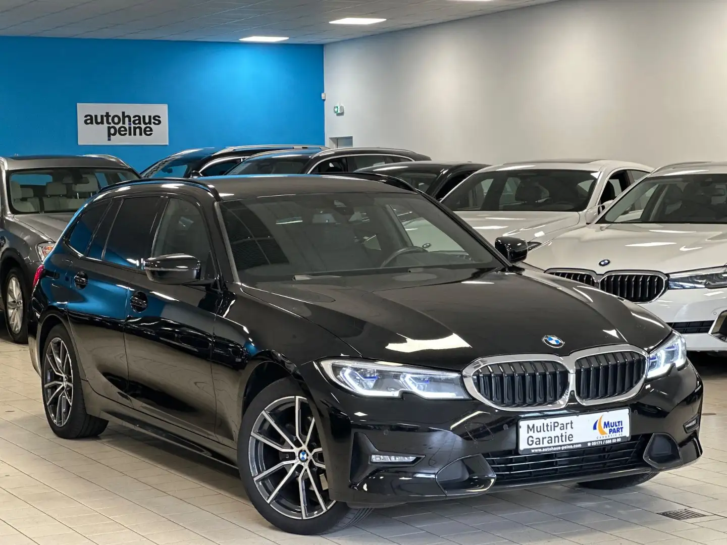 BMW 320 d xDrive Sport Line SAG/HUD/Laser/ParkAss+ Noir - 1