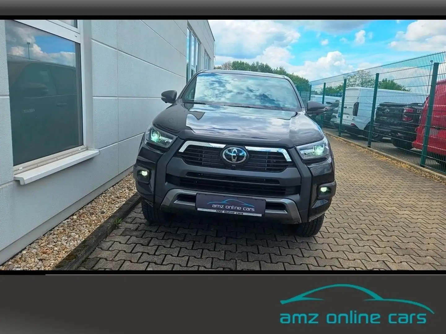 Toyota Hilux Invincible DoKa 2.8 4WD Automatik am Lager Noir - 2