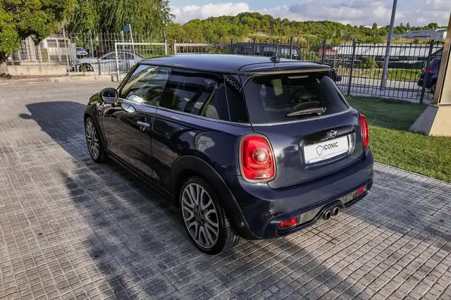 Mini Cooper Cooper view 9