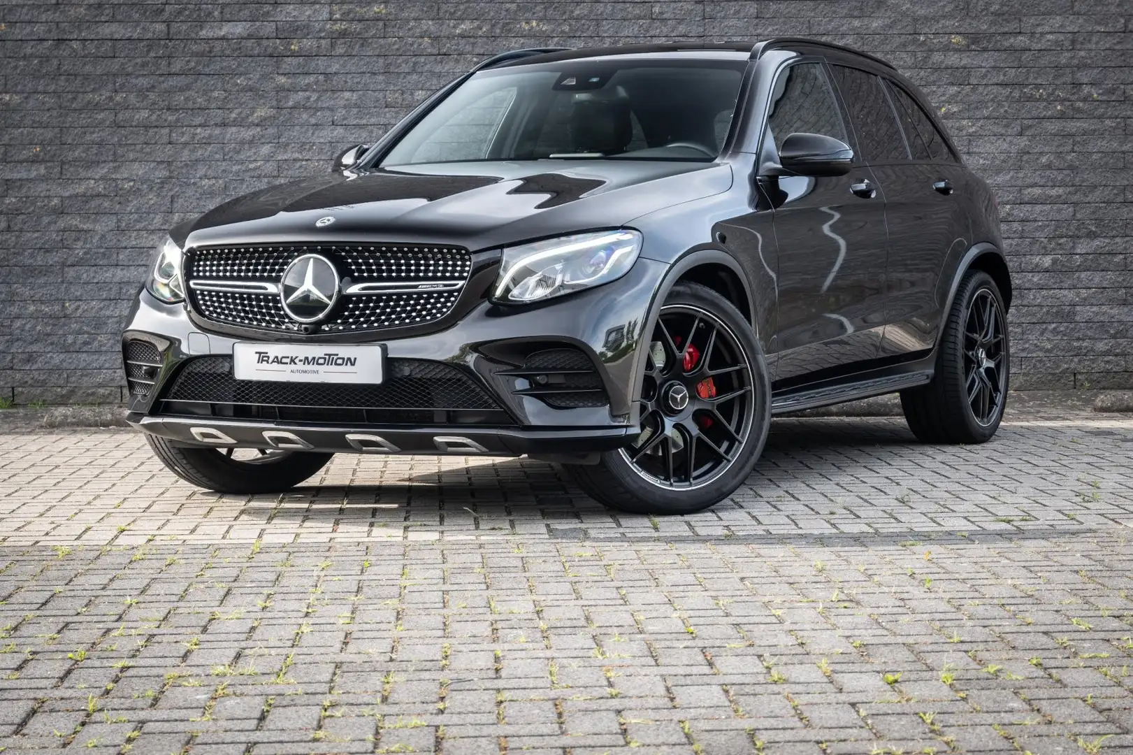 Mercedes-Benz GLC 250 AMG 4MATIC Premium Plus Schwarz - 2