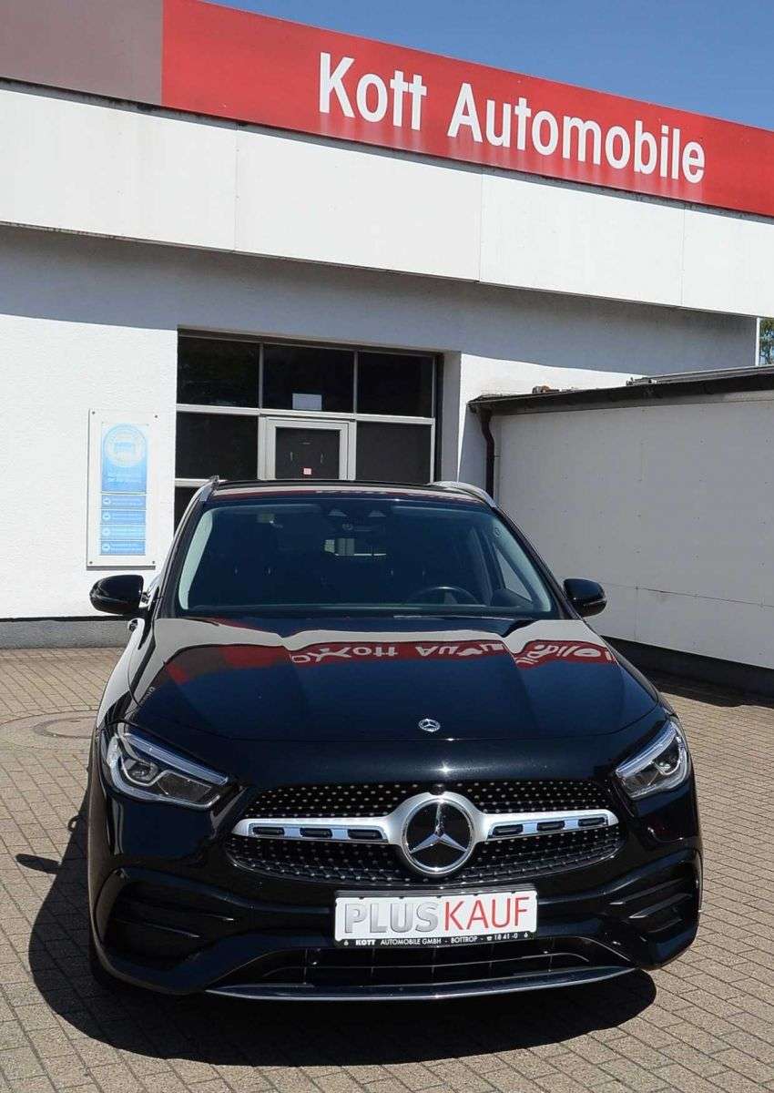 Mercedes-Benz GLA 200