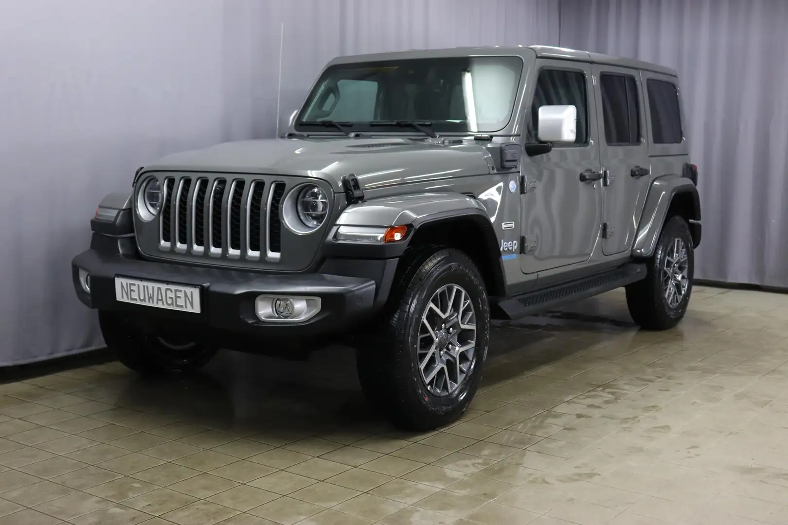 Jeep Wrangler Unlimited Sahara 2.0 280KW UVP 85.140,00 € Plug... Schwarz - 1